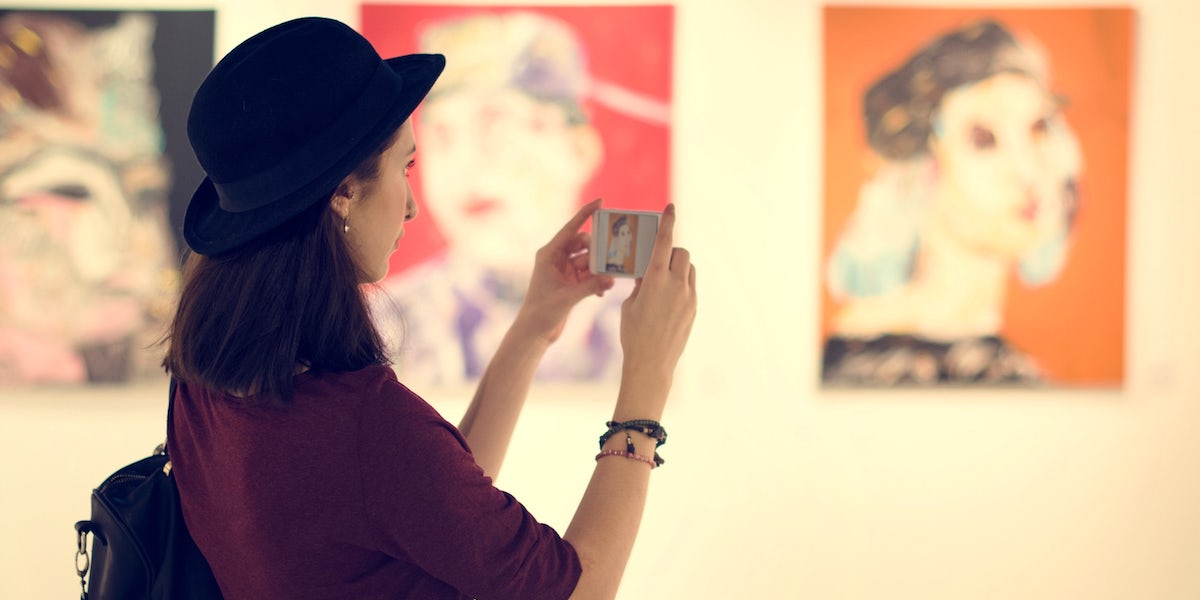 Découvrez 5 exemples de projets numériques innovants réalisés dans les musées avec PandaSuite, une plateforme no-code pour la médiation culturelle.