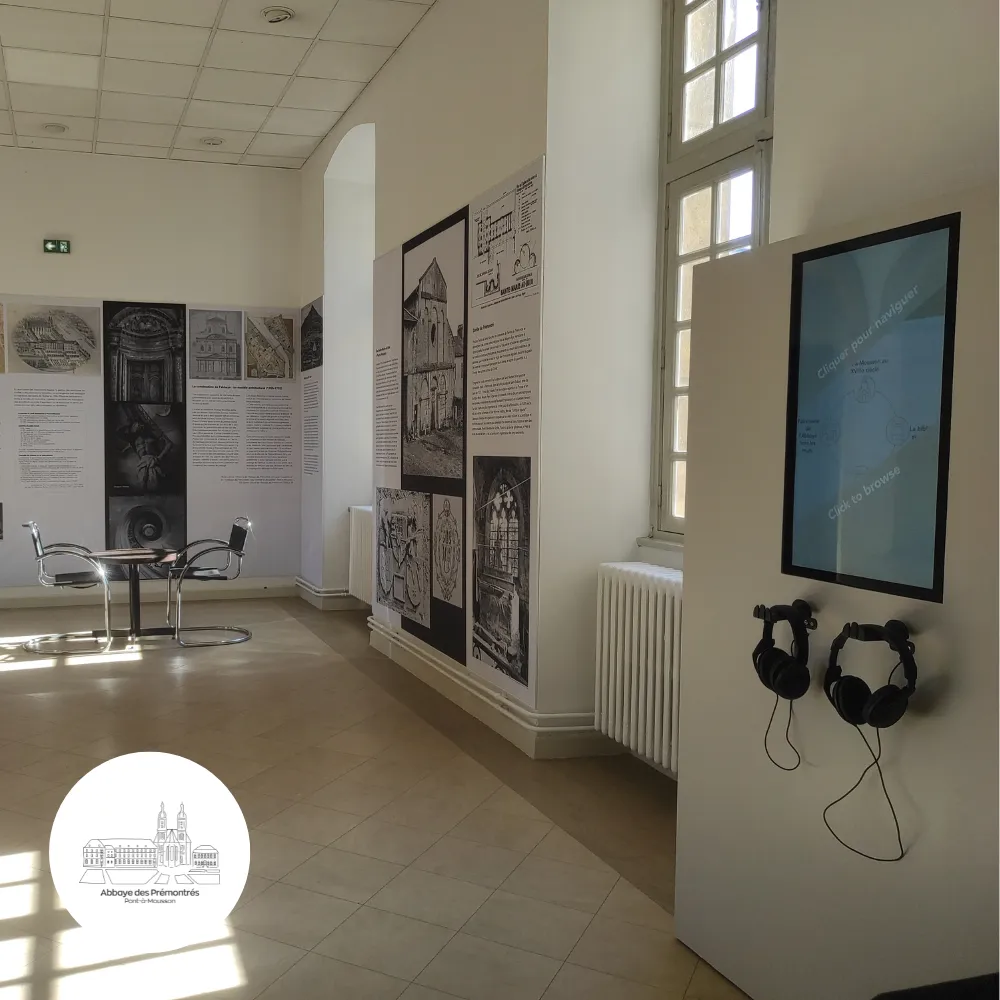 Des bornes interactives pour le parcours permanent